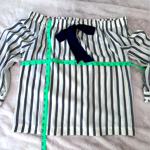 J. Crew Mercantile Off-The-Shoulder Bow Blouse SZ M Striped Navy & Cream - Picture 13 of 15